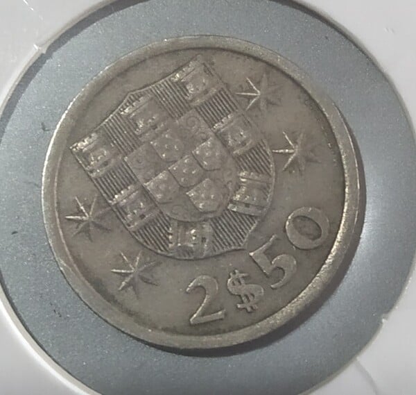 moneda PORTUGAL 2.5 ESCUDOS 1968