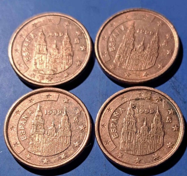 21☆☆ Vendo lote 4 monedas de 1 céntimo de euro ( higienizadas ) de 1999 de España. Ver fotos .