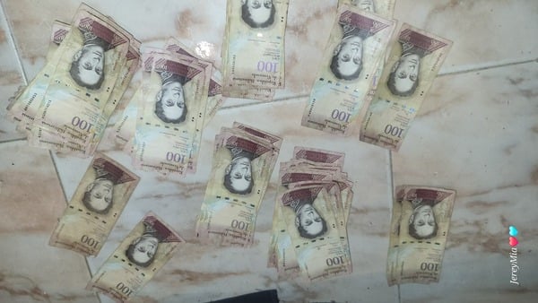 Billete 100