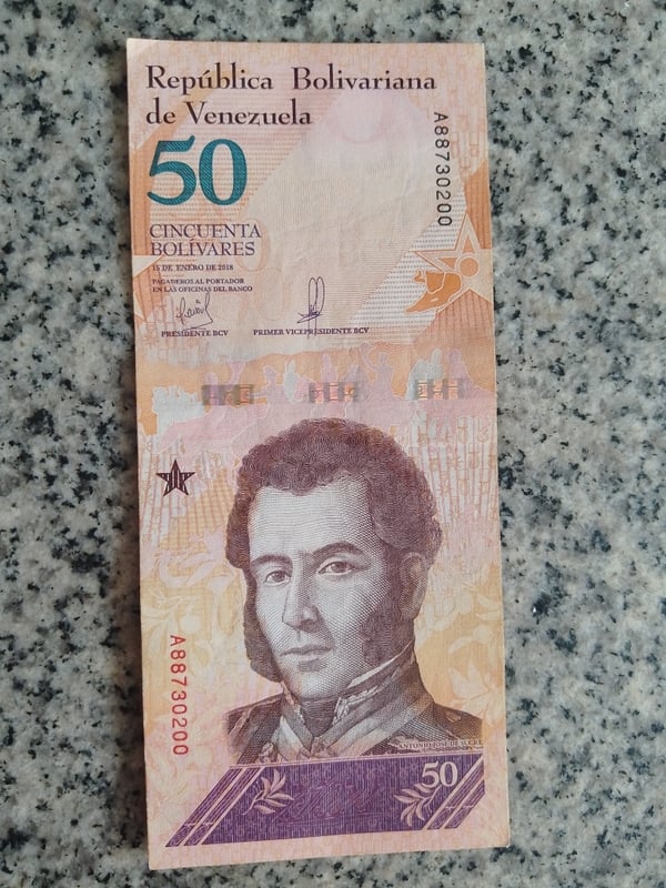 50 Bolívares