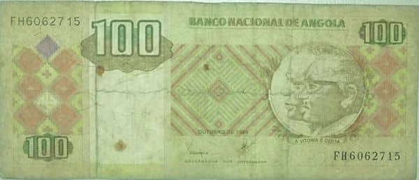 100 Kwanzas